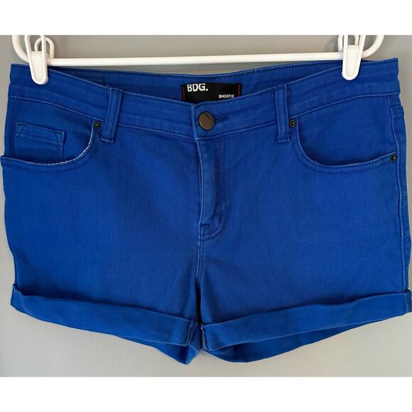 Urban Outfitters BDG Mid Rise Shortie Denim Shorts Cuffed Blue Size 32 - Picture 1 of 9